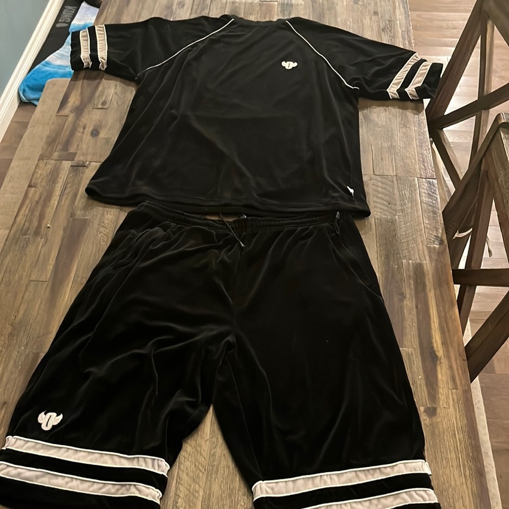 OUTKAST Vintage Velour Top & Shorts Streetwear Set 💥Ultra Rare